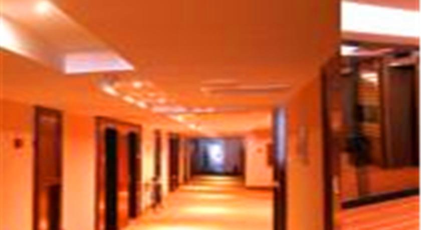 Bremen Holiday Hotel Харбин Екстериор снимка