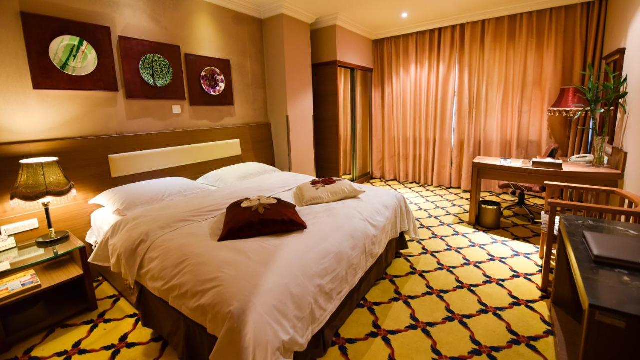 Bremen Holiday Hotel Харбин Екстериор снимка