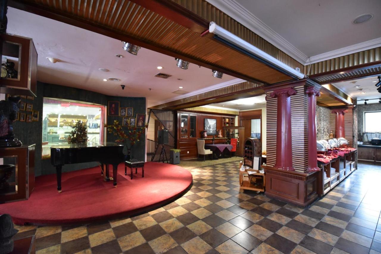 Bremen Holiday Hotel Харбин Екстериор снимка